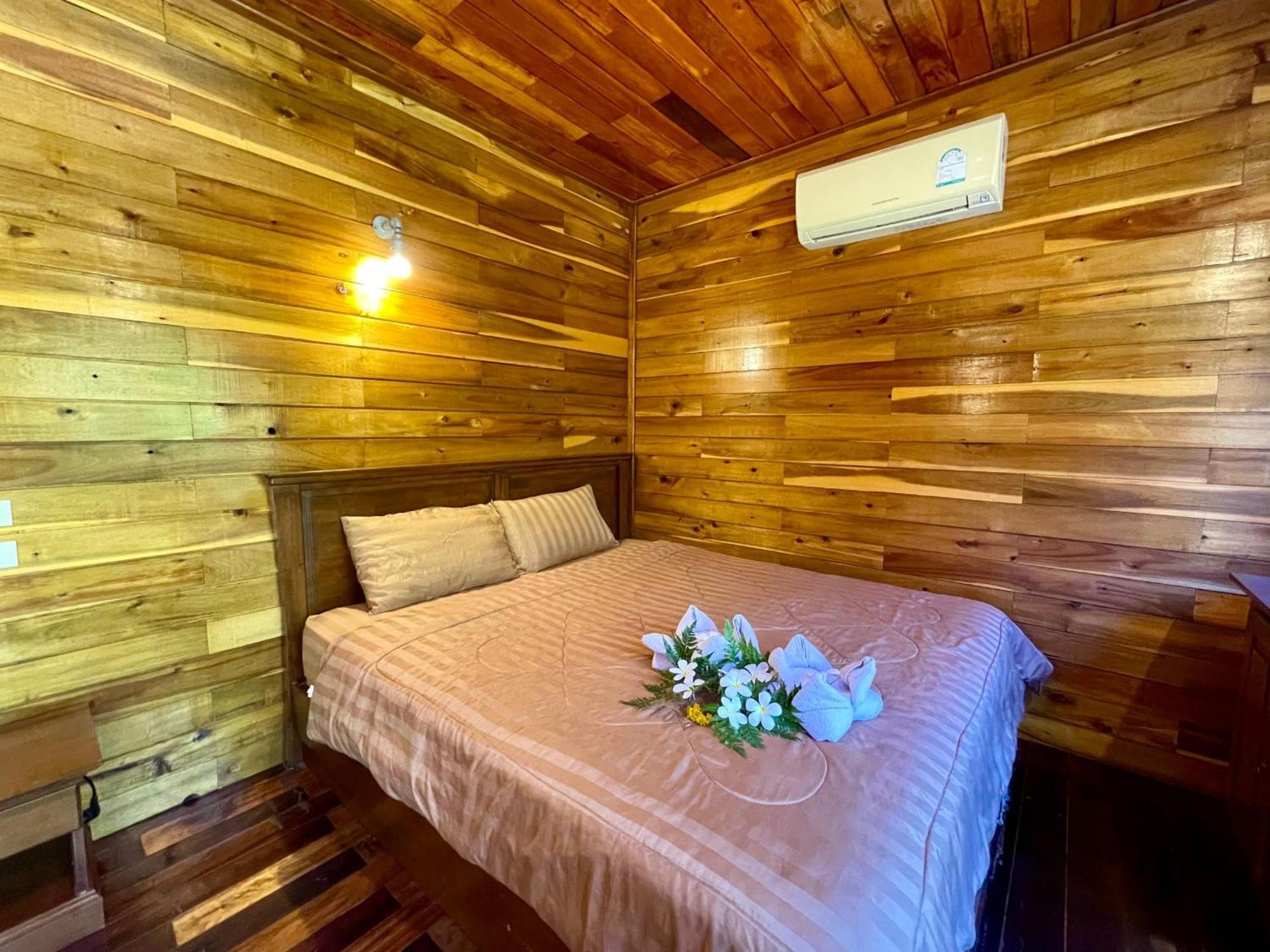 The Camper Lodge Khao Sok Ban Bang Bon Екстериор снимка