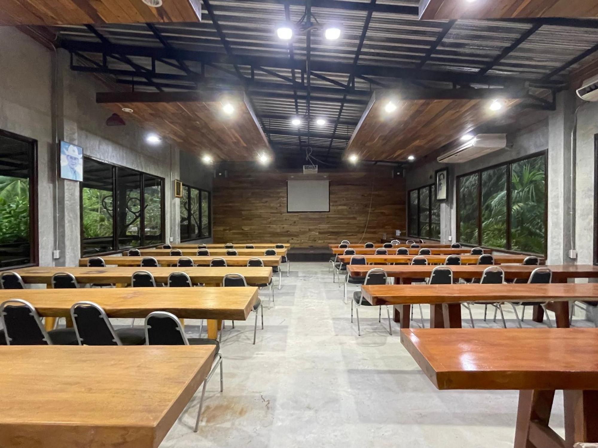 The Camper Lodge Khao Sok Ban Bang Bon Екстериор снимка