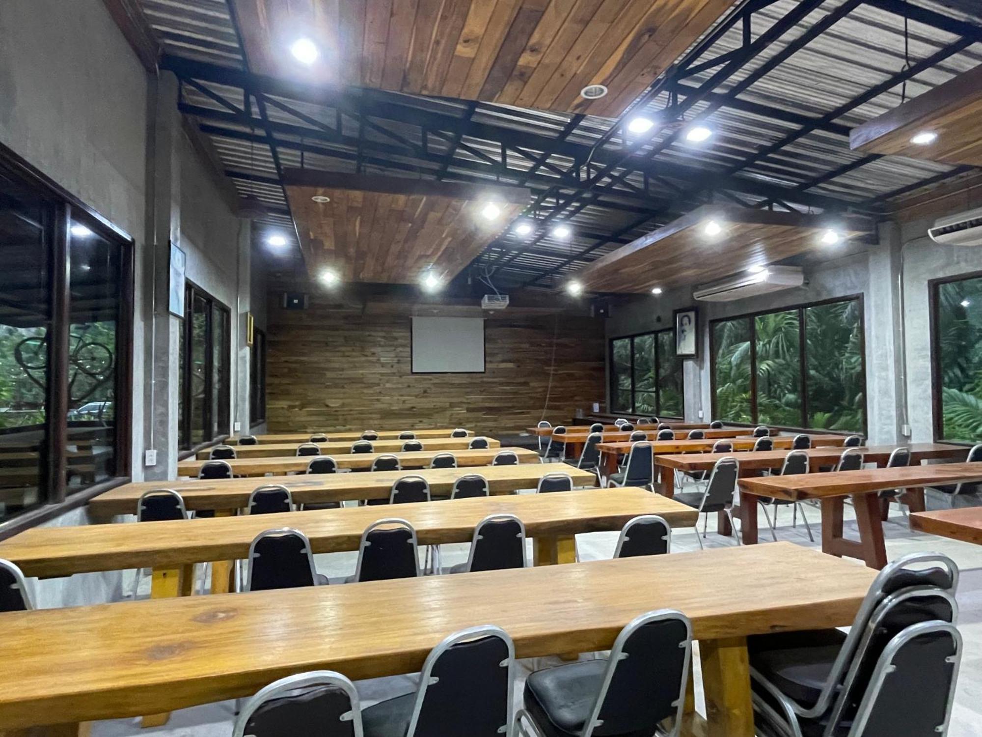 The Camper Lodge Khao Sok Ban Bang Bon Екстериор снимка