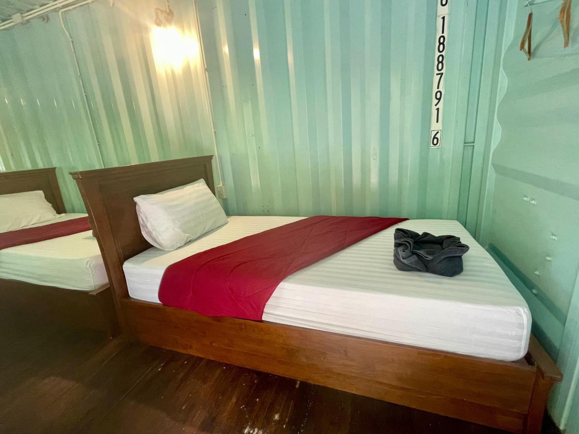 The Camper Lodge Khao Sok Ban Bang Bon Екстериор снимка