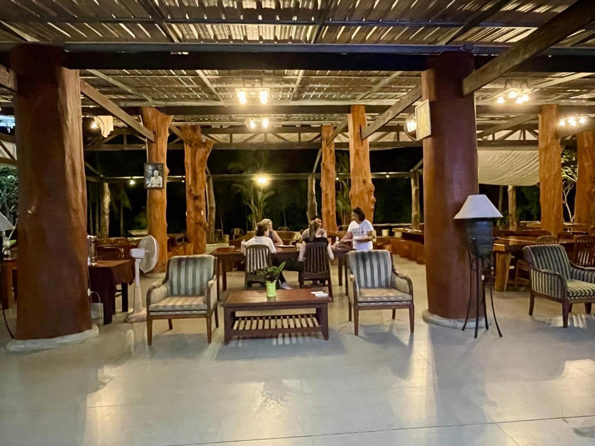 The Camper Lodge Khao Sok Ban Bang Bon Екстериор снимка